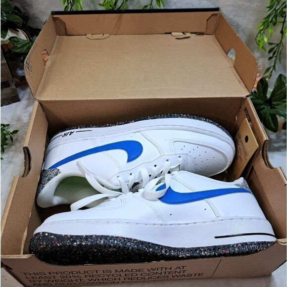 Nike Air Force 1 LV8 GS - Picture 16 of 16